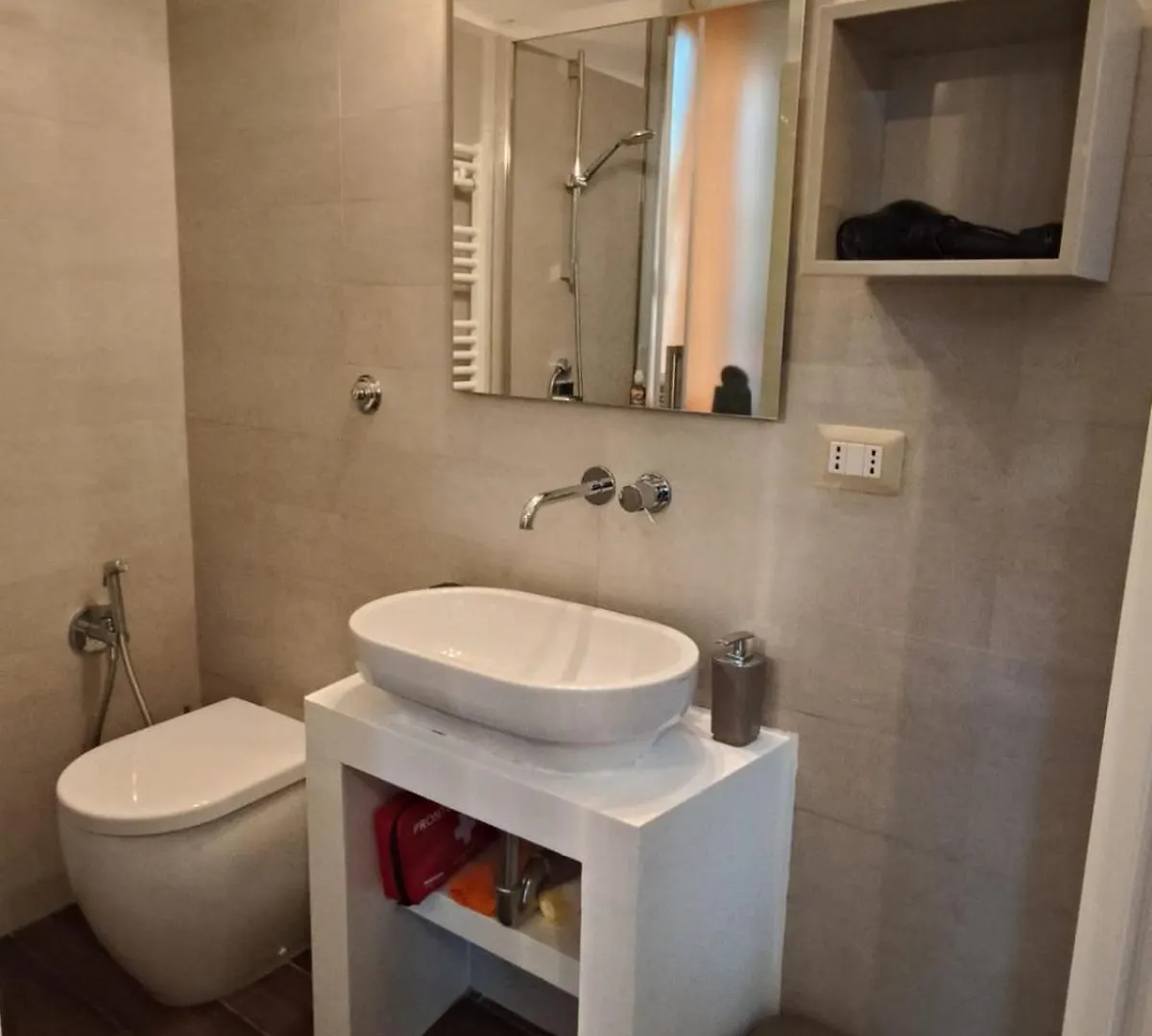 Roma Eur - Orangevibes Loft Apartment 0*, Rome